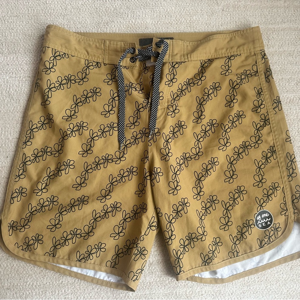 Stylish Men's Floral Board Shorts in Mustard